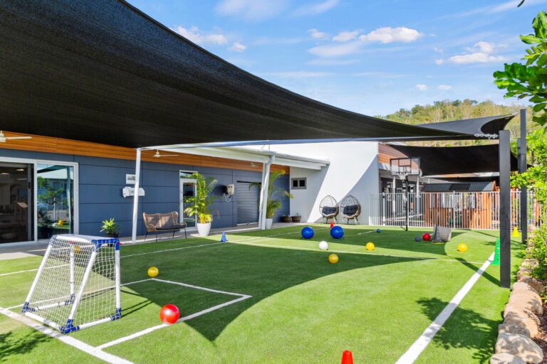 Belgian Gardens Gallery Image 1440x960 121 768x512